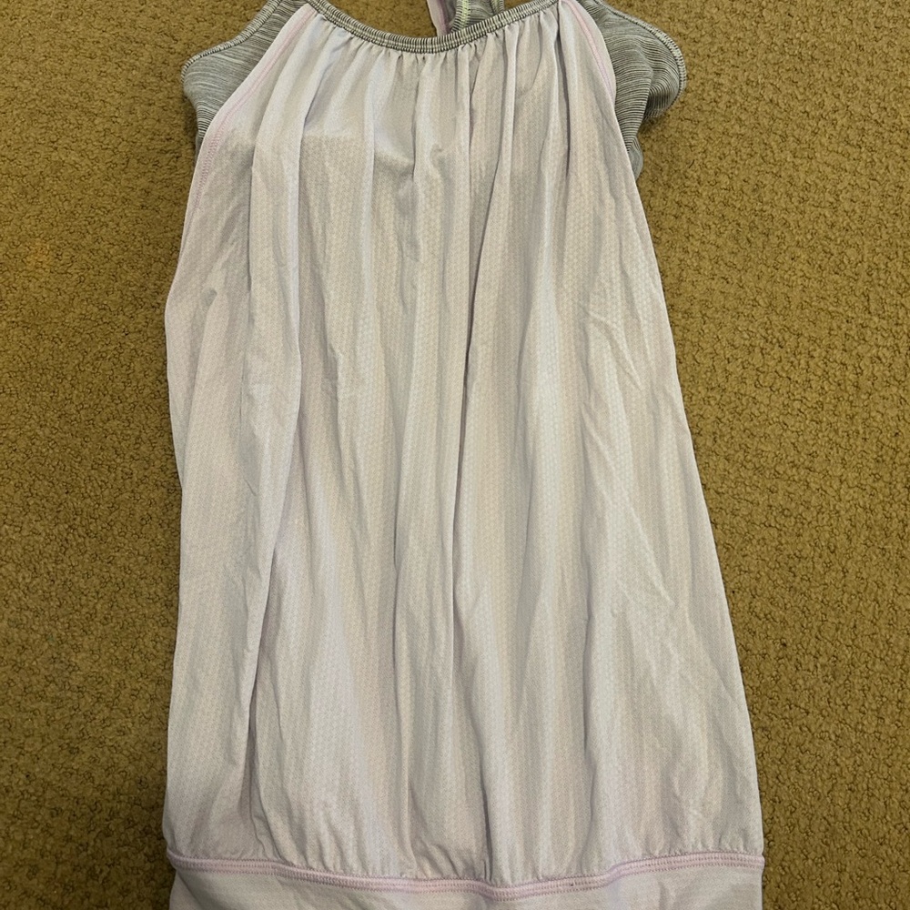 lululemon lavendar tank with built in bra size 6